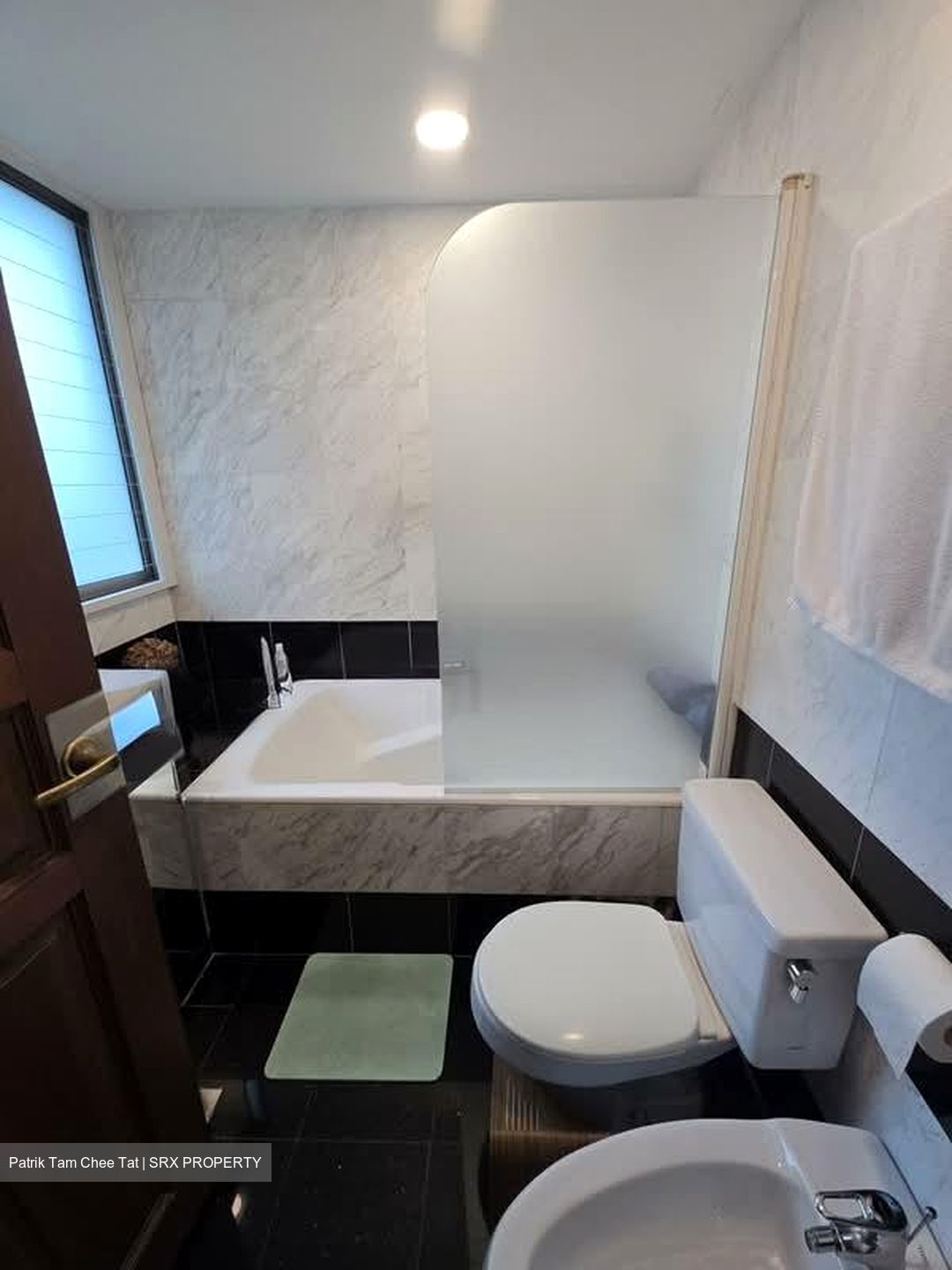 Hullet Rise (D9), Condominium #559830801